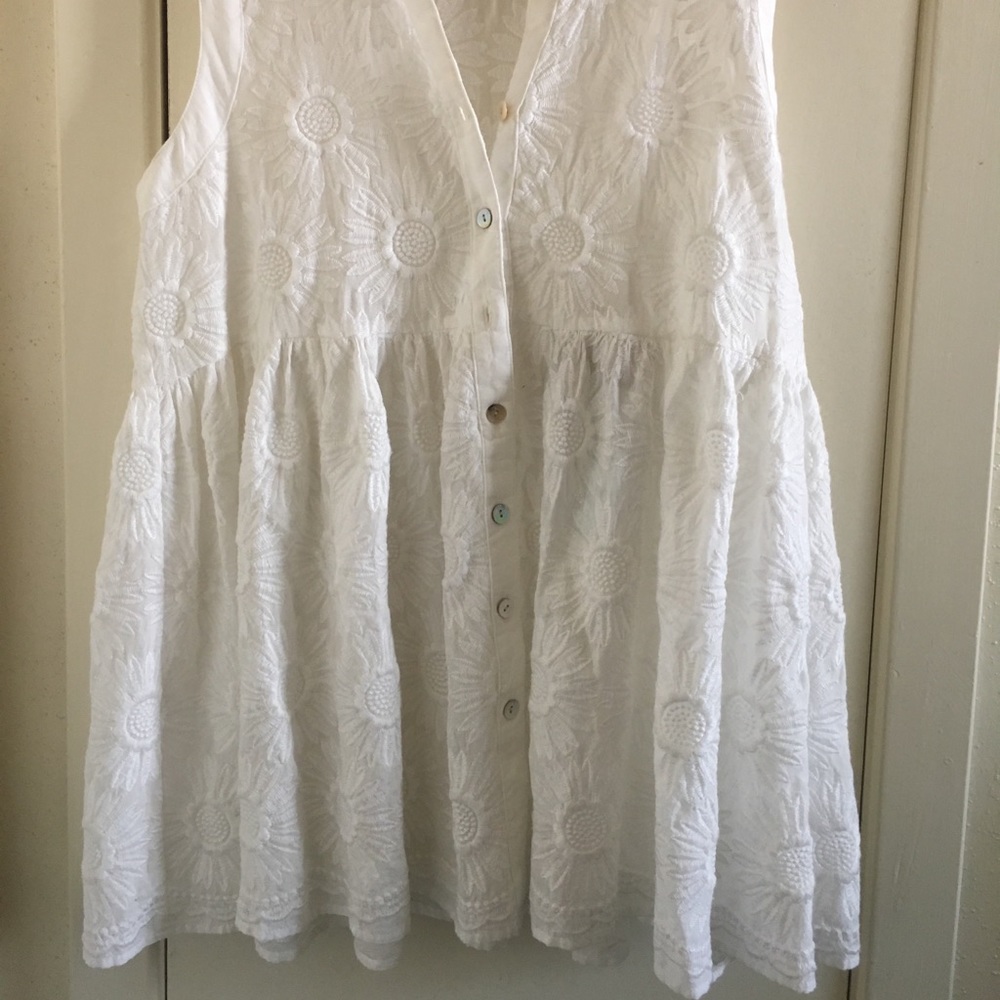 Boutique Peplum Top - M